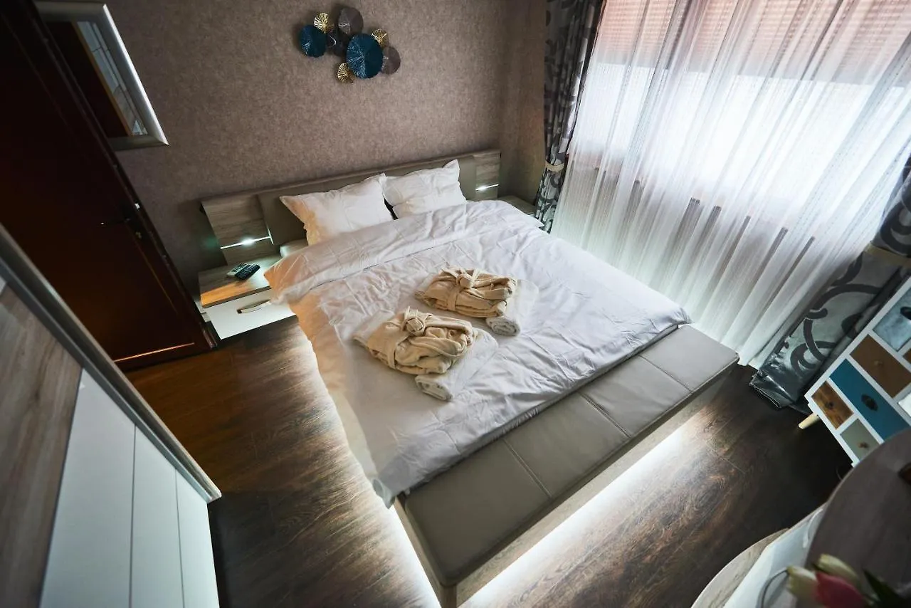 Apartment Alpremira Varna 0*,